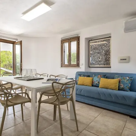Garden In Fioretta Your Countryside Escape With Shared Pool Near Alghero